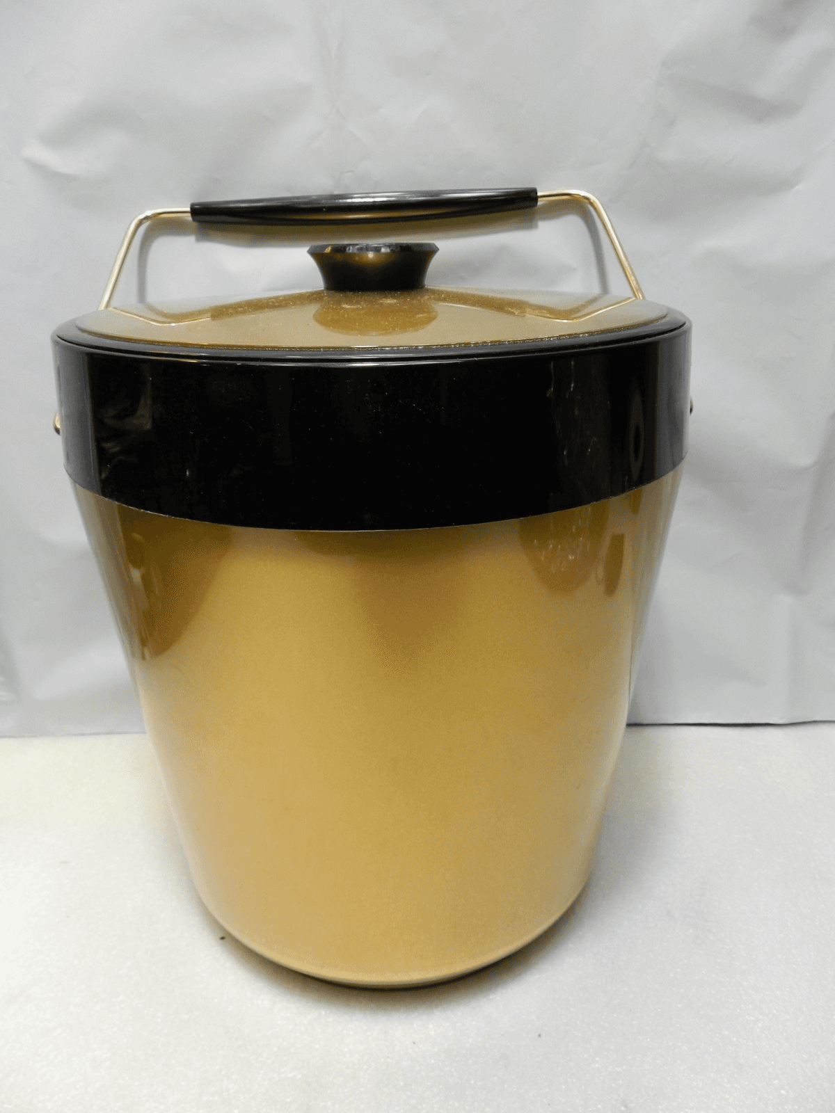 Vintage West Bend Thermo Serv Ice Bucket Gold & Black Insulated Ice Bucket Z94J