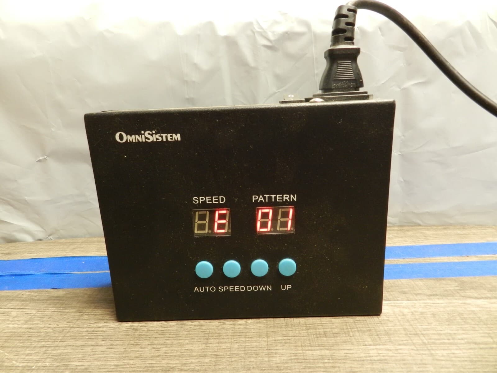 OMNISISTEM OS-1235 DJ Facade Controller with Built-in Programs SD Card (J4)