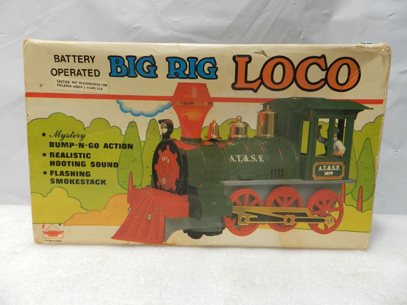 Vintage Big Rig Loco Locomotive Electric Train Bump N Go AT&SF 1079 (I1K)