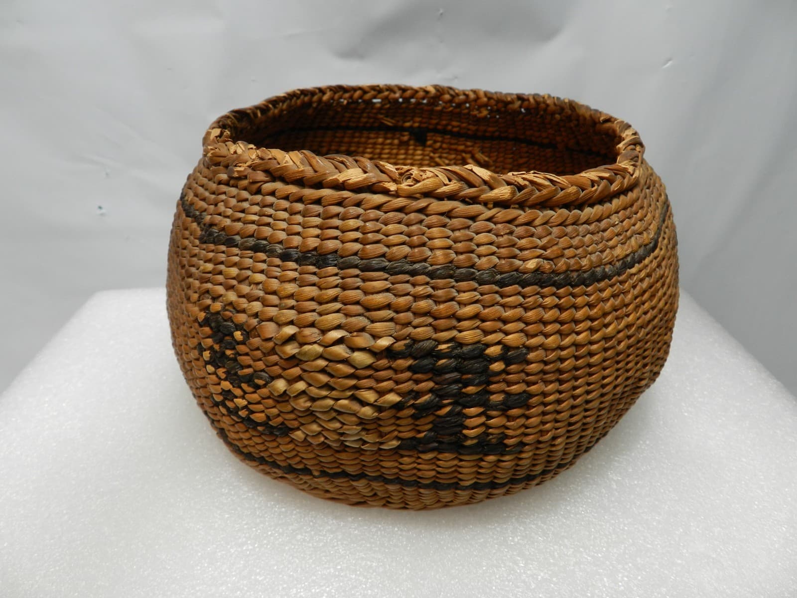 Antique Native American Woven Basket HUPA Northern CA Tribal 7 " to 8" L90S