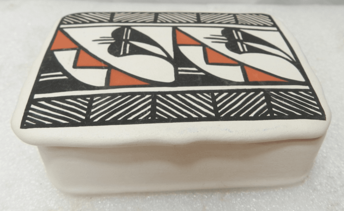 Vintage Acoma Pueblo Trinket Box Pottery w/ Lid Handmade New Mexico (I26JK)