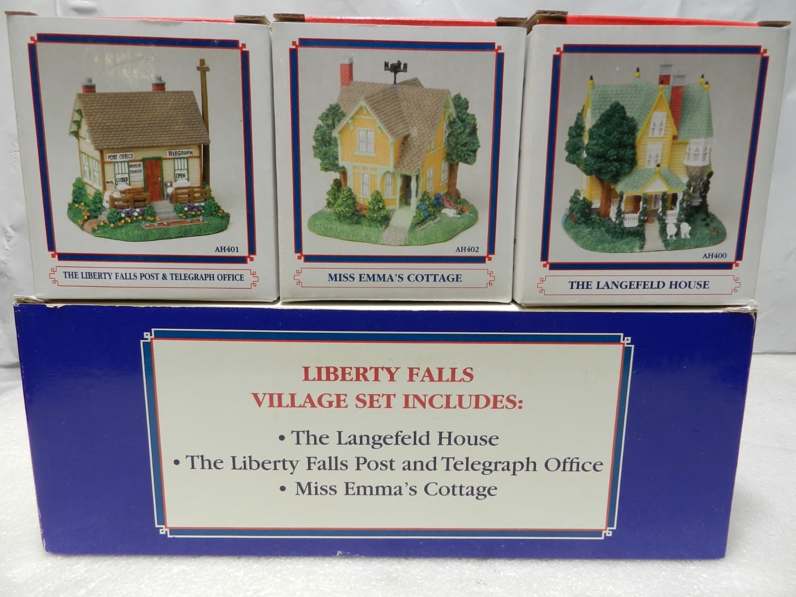 Set Of 3 LIBERTY FALLS Miniature Village Christmas Buildings AH407 (C21J)