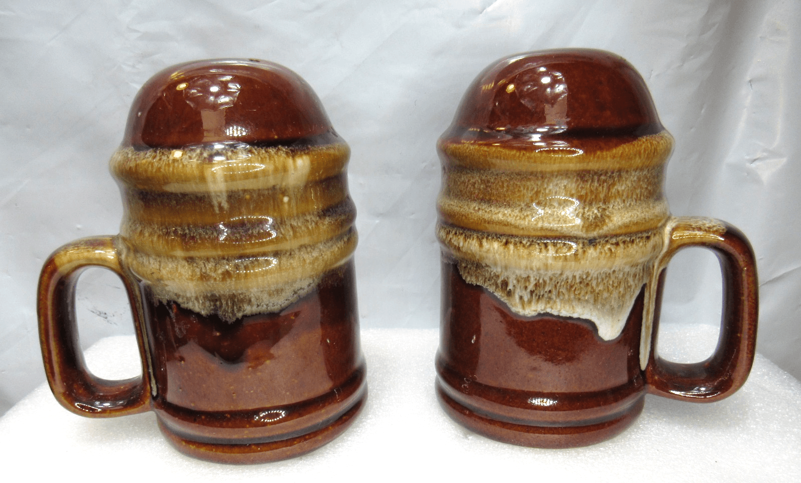 Vintage 5" Brown Drip Salt & Pepper Shaker Set with Handles Ceramic (I44S)