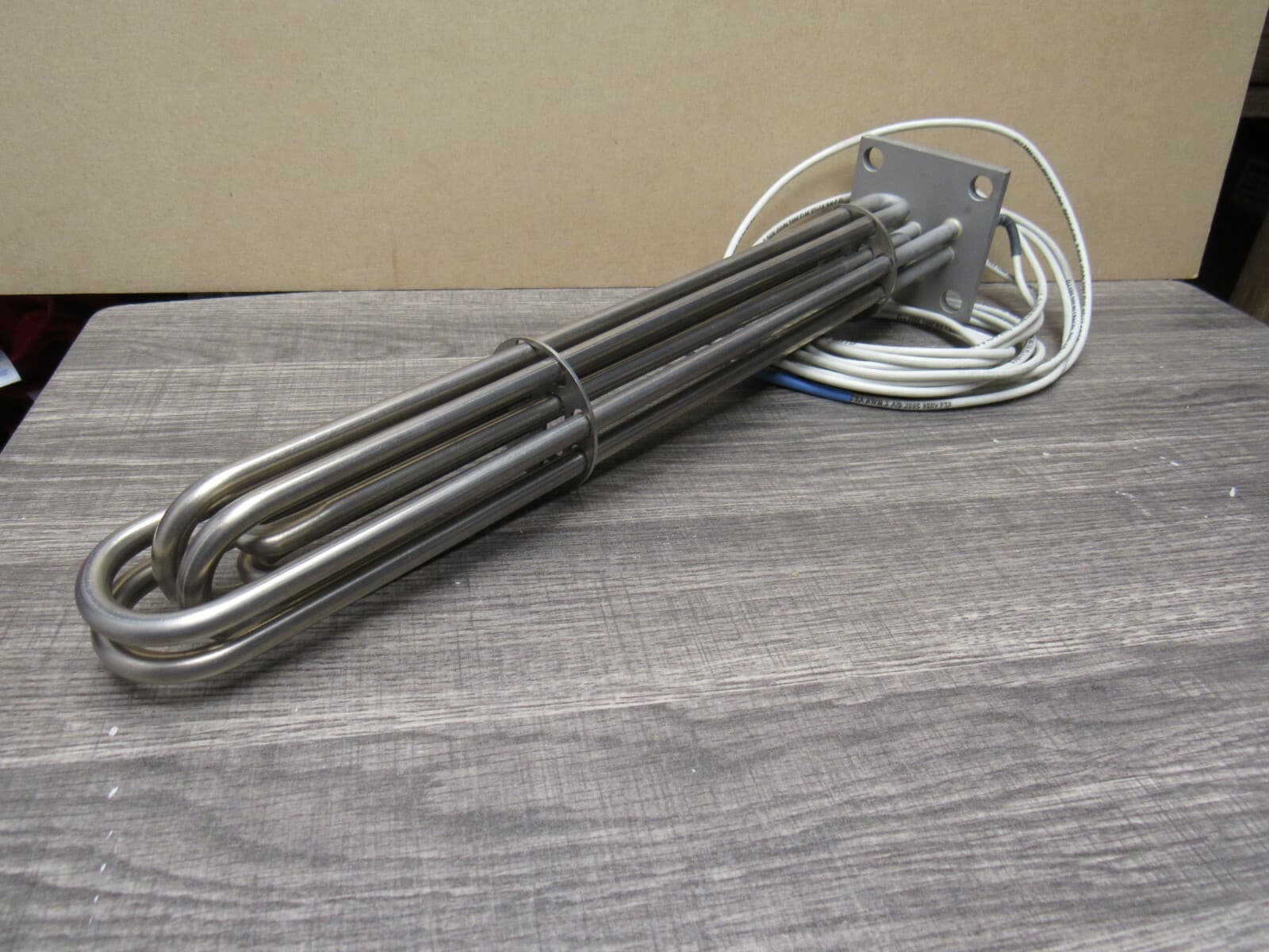 NEW WATLOW HEATING ELEMENT IMMERSION FLANGE 3 Phase 7KW 208V U3-29-245-2