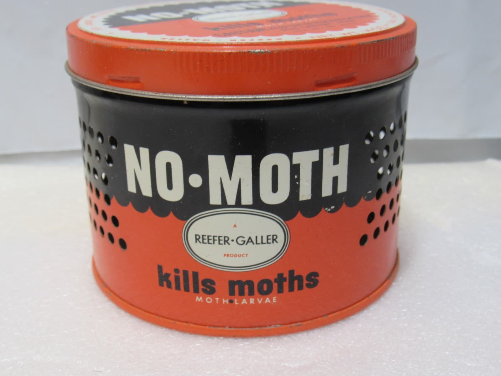 Vintage 1950's Reefer Galler No MOTH Solid Collectible Tin Can (U88JJ)