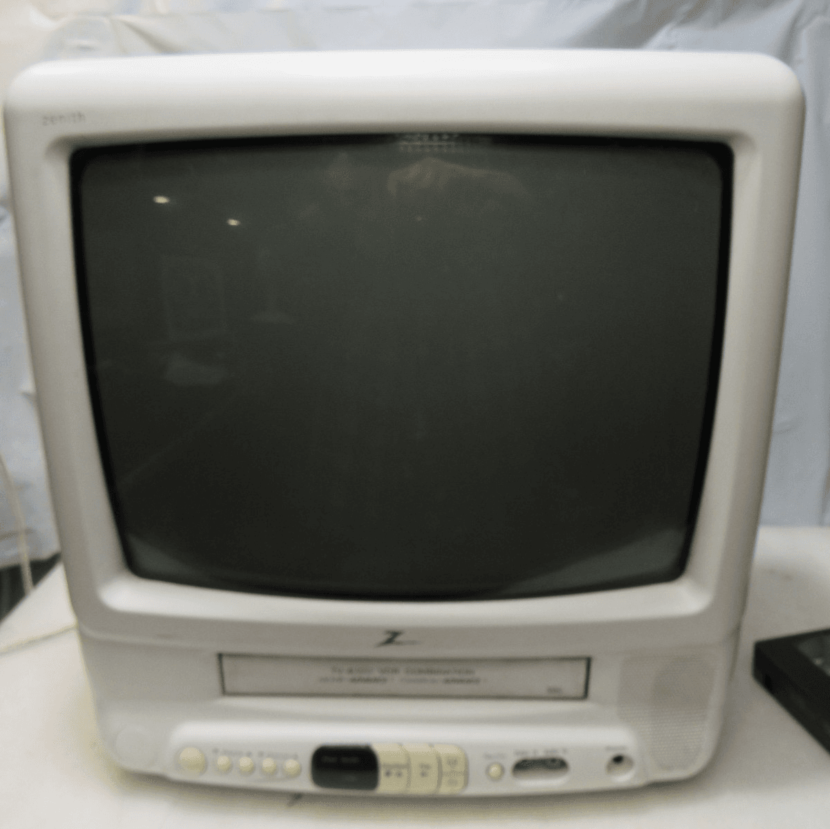 ZENITH TVBR1325W 13" TV/VCR Combo VHS Front Inputs Retro Gaming No Remote (I77J)
