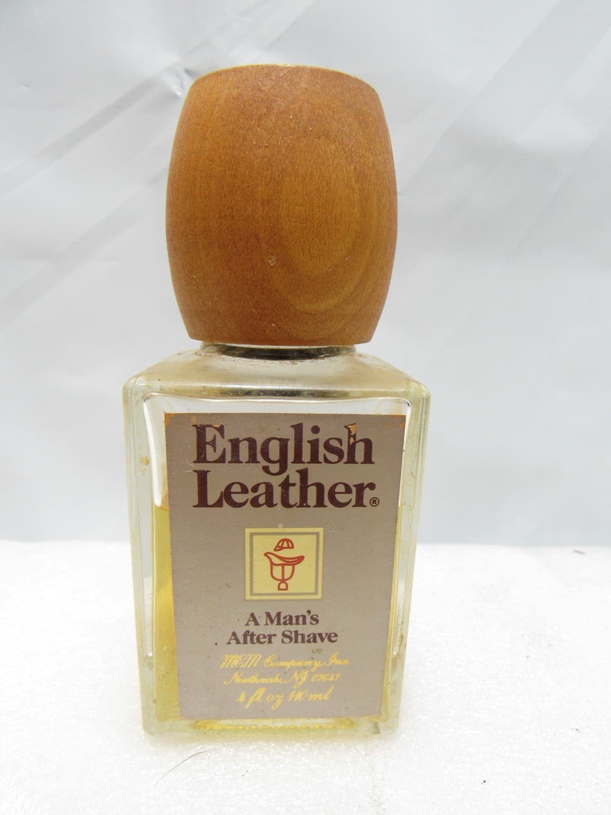 Vintage English Leather After Shave Bottle 80% Full Wood Cap E56K