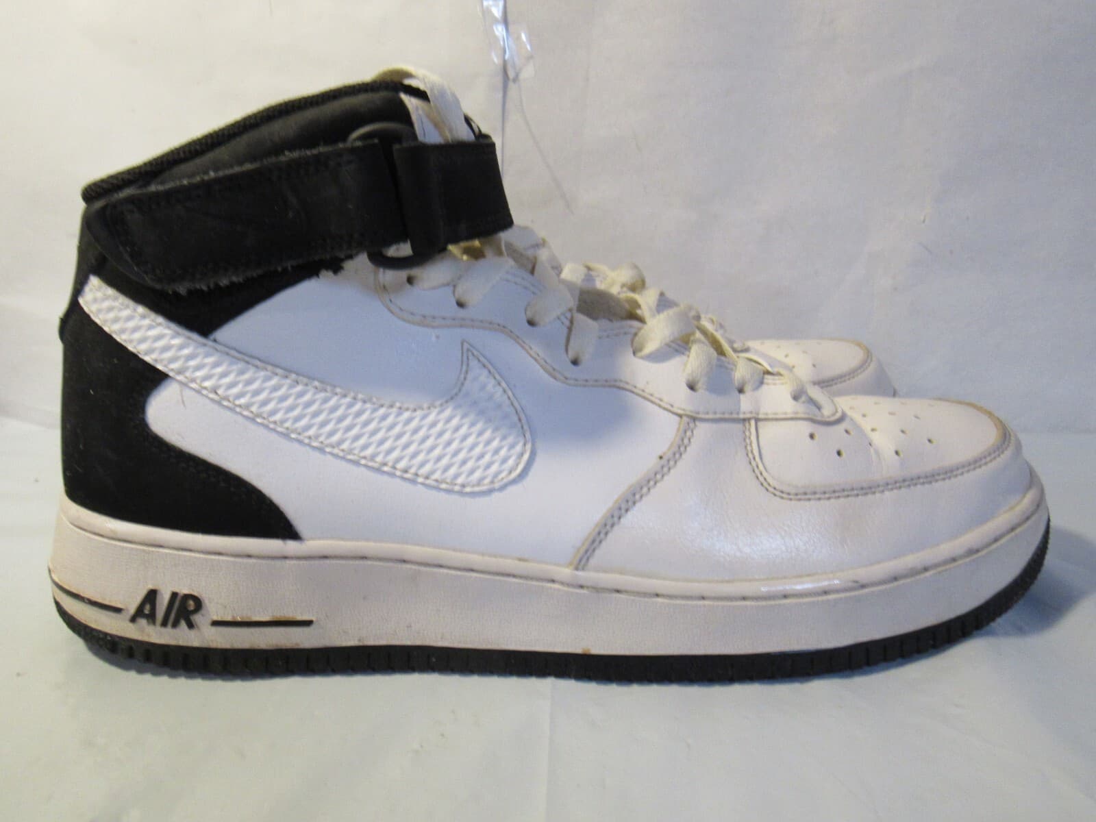 2014 Nike Air Force 1 Mid ‘07 White/Black 315123-124 Men's Size 13 A32M