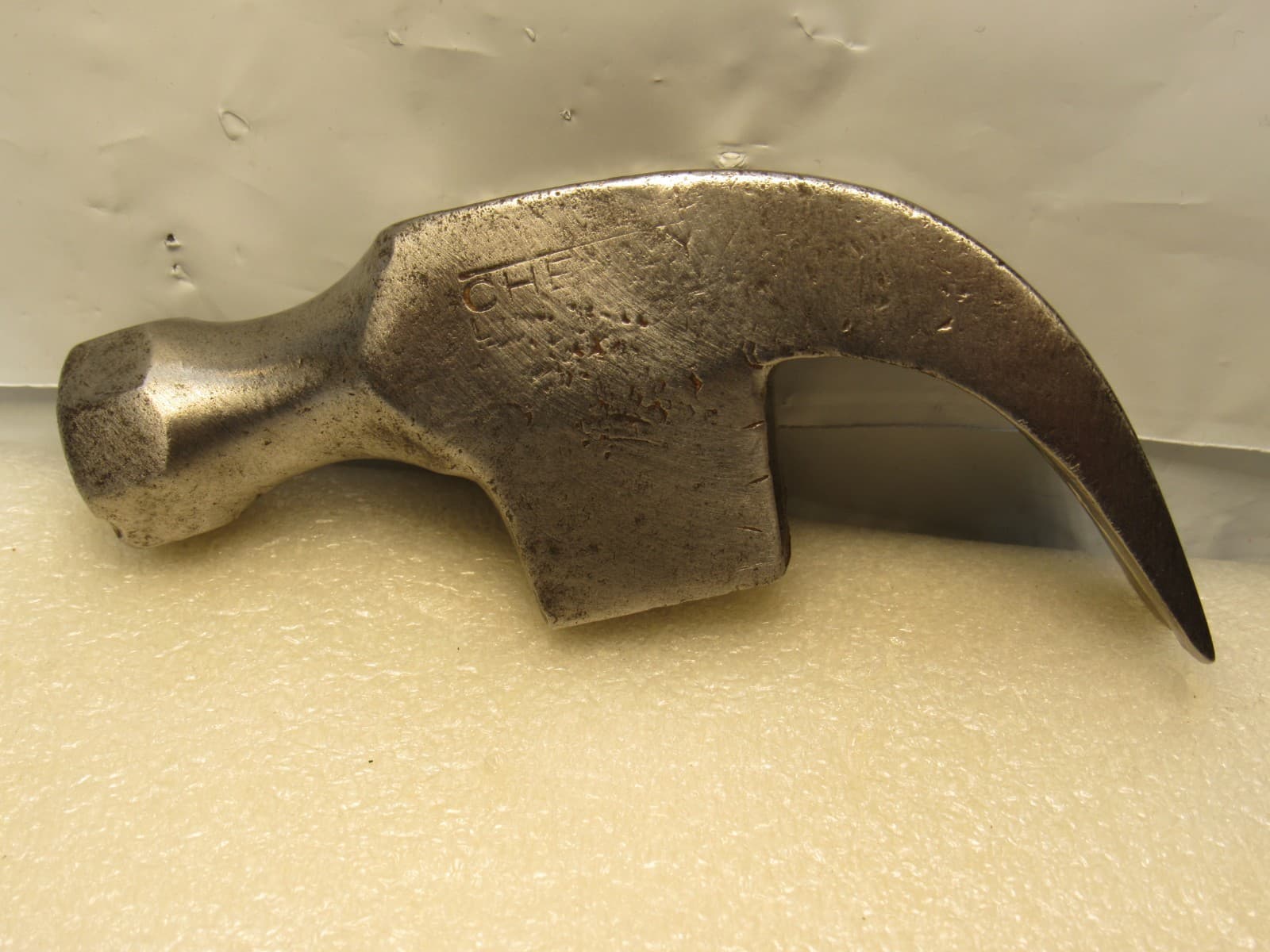 Vintage Cheney Nail Holding Curved Claw Hammer Head 1 lb. V5S