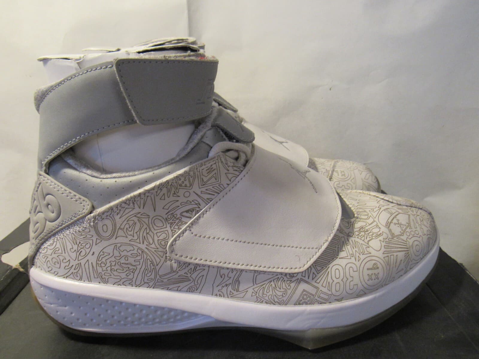 Nike Air Jordan XX 20 Retro Laser Anniversary White Silver 743991-100 Sz 10 G46