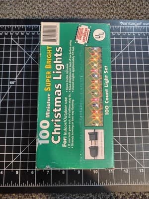 100-Count Multicolor Mini Christmas Lights indoor/outdoor Green wire 1 Box NIB