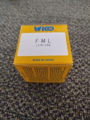 WIKO FML 13.8V/50W AV/PHOTO LAMP -New old stock.