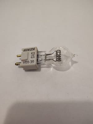 PROJECTOR LAMP - DYS -600W 120V -GE