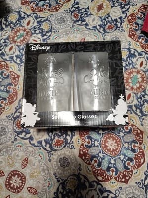 Disney Mickey And Minnie Mouse Set Of 2 Glasses Clear NWB
