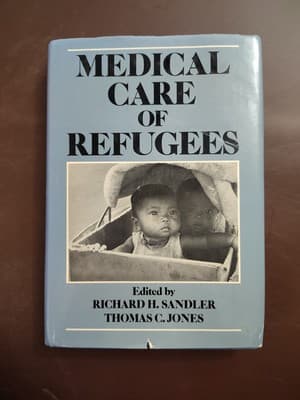 RICHARD H. SANDLER, MEDICAL CARE OF REFUGEES. HARDCOVER WJACKET. 019504181x