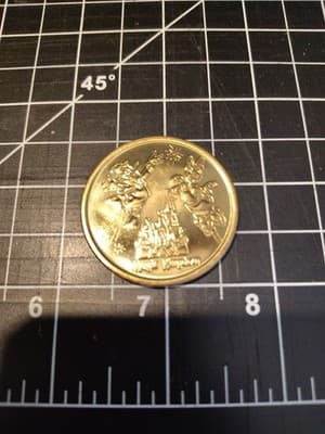 2025 Disney Donald And Daffy Duck Magic Kingdom Medallion (38mm).