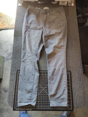 Gray Universal Thread Goods Co. Skinny Jeans Junior 6 short 28 waist women