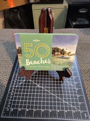 50 Beaches to Blow Your Mind 1 - 9781760340599, Ben Handicott, paperback