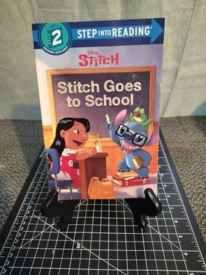 Stitch Goes to School (Disney Lilo & Stitch) (Step into Reading)