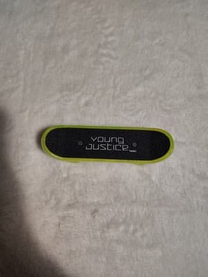 Mcdonald’s Young Justice Robin (Batman) Skateboard TM/MC DC Comics