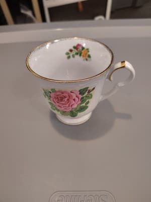 Tienshan Rose Y.S Rose With Gold Trim Cup