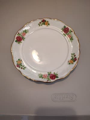 Tienshan Rose Y.S Rose With Gold Trim 6.75" Salad Plate