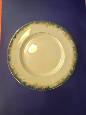 Minton Grosvenor Dinner Plate England Bone China 10-5/8" Across VGC
