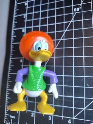 1993 Donald in Mexico McDonald's Happy Meal Figure Mickey & Friends Epcot