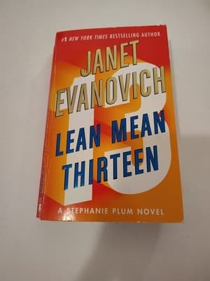 Lean Mean Thirteen; Stephanie Plum, No. 13 - paperback, 9780312349509, Evanovich