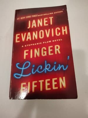 Finger Lickin' Fifteen; Stephanie Plum Nove- Evanovich, 9780312383299, paperback