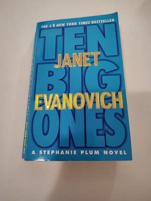 Stephanie Plum Novels Ser.: Ten Big Ones by Janet Evanovich