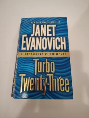 Turbo Twenty-Three: A Stephanie Plum Novel - Mass Market Paperback.