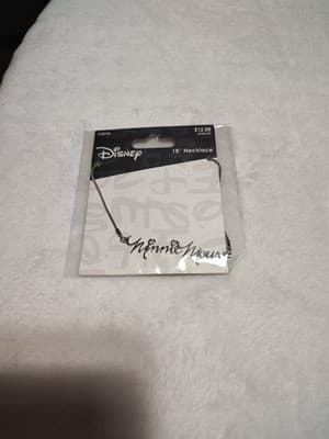 Disneyland Minnie Mouse Autograph 18” Necklace Charm Disney New