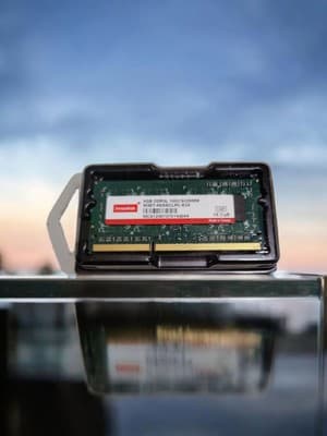 Innodisk 4GB DDR3 1600 SODIMM M3ST-4GSSCLPC-E24 WITH FREE SHIPPING!!!!!!