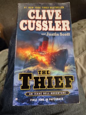 Thief by Justin Scott and Clive Cussler (2013, Mass Market)