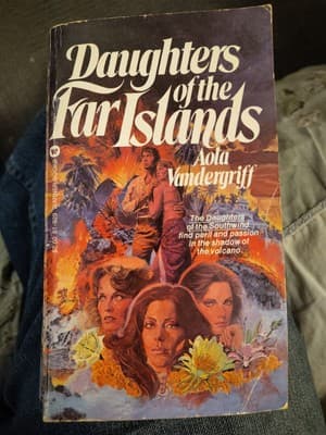 Daughters of the Far Islands - Vandergriff, Aola - Good - See condition note...