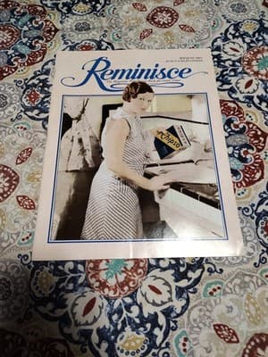 2001 Reminisce Magazine: May/June Slinky/1940s Rockettes/Spice Tins
