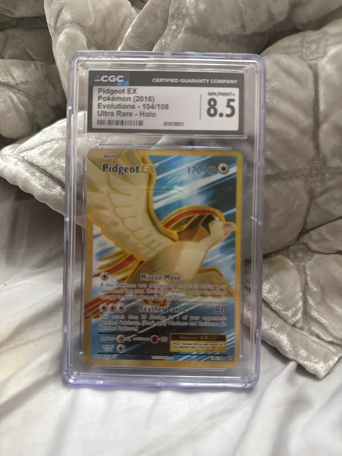 Pidgeot Evolutions CGC 8.5 ex full art 104/108 Pokemon