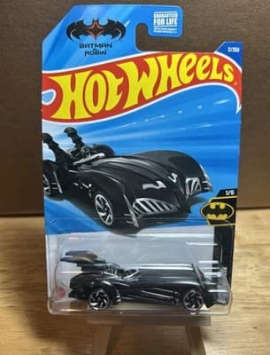 Hot Wheels Batman & Robin 1/5