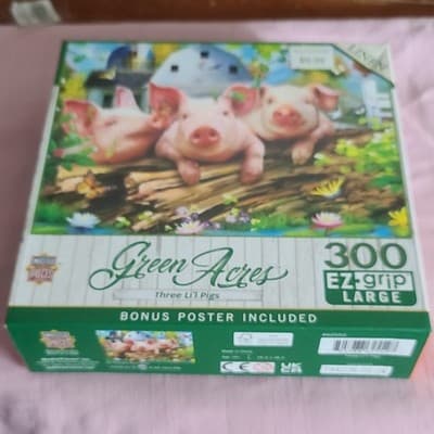 MasterPieces EZ-Grip Bonus Poster Green Acres Three Li'l Pigs 300pc Puzzle