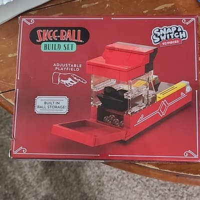 Well Played Skee-Ball Build Set Snap & Switch 92pcs Adjustable Playfield
