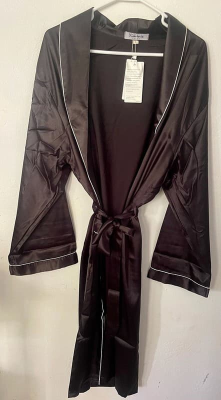 Yimanie Men's Satin Robe and Shorts Set with Contrast Piping