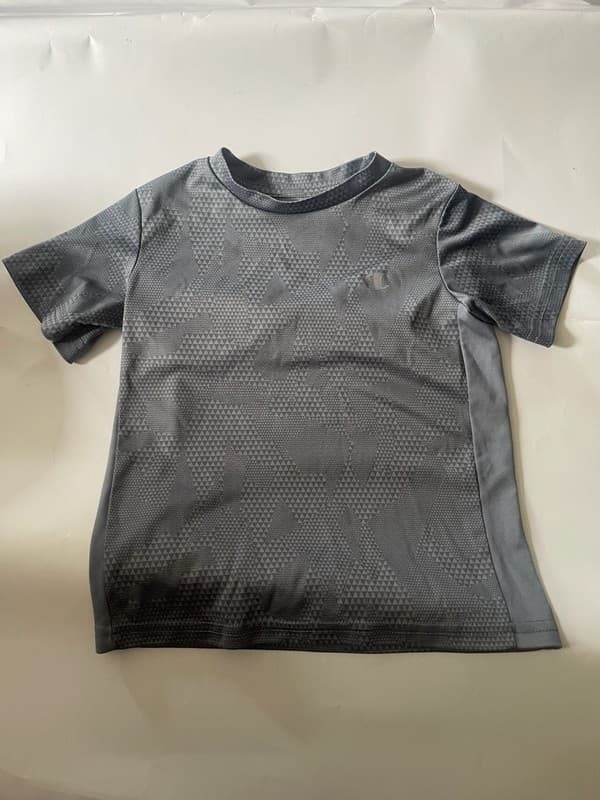 Champion Powertrain Boys Athletic T-Shirt Size 5