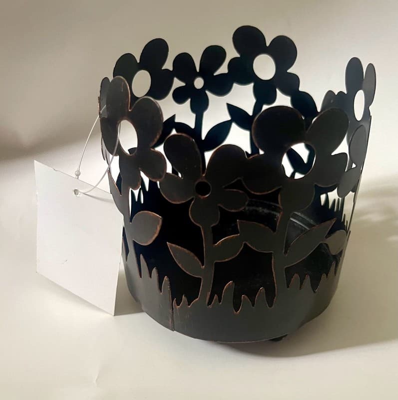 HG Global Hosley Metal Floral Cutout Jar Candle Sleeve