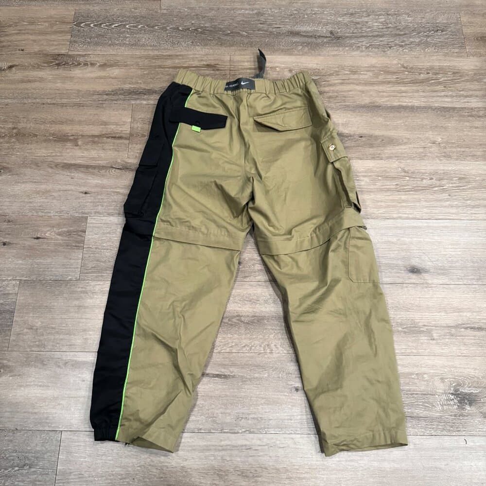 Nike Pro x Feng Chen Wang Cargo Pants in Khaki/Black. size M