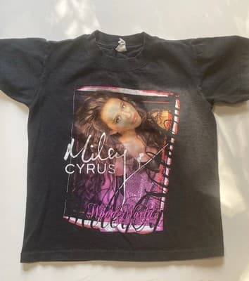 Vintage Miley Cyrus Wonder World Tour T-shirt Anvil Youth Small 2009 Y2K Hanna