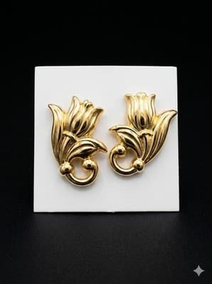 Vintage Tulip Pierced Earrings Textured Gold-tone Floral Flowers gp-56