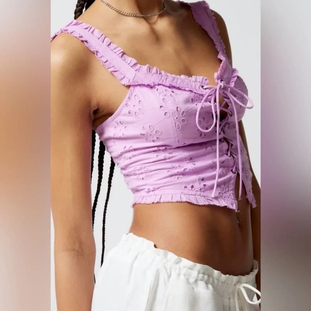 Urban Outfitters Women's Eyelet Front Lace Up Tank in Lavender Size Small NWT