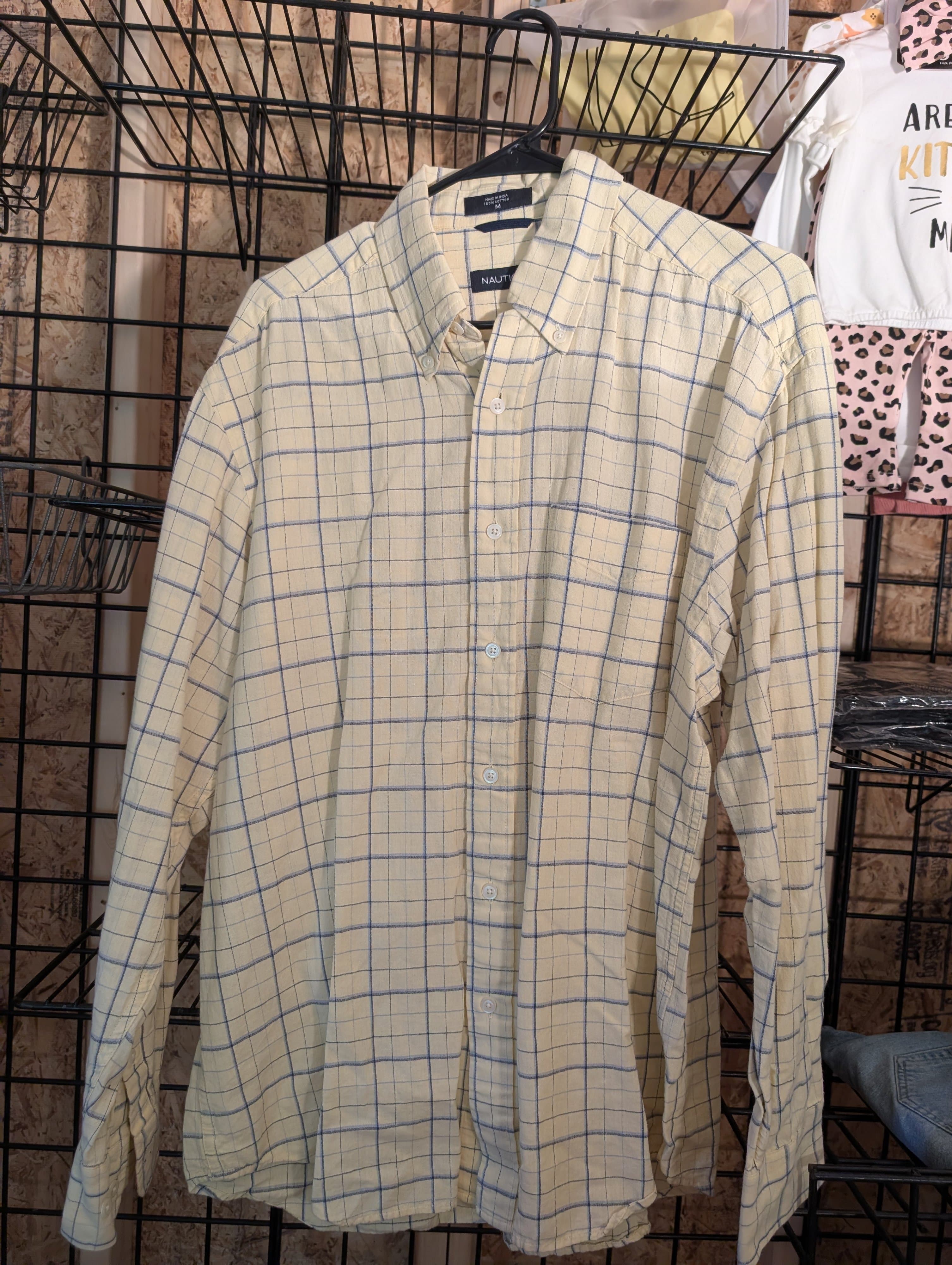 Nautica Men's Medium Plaid Button-Up Shirt