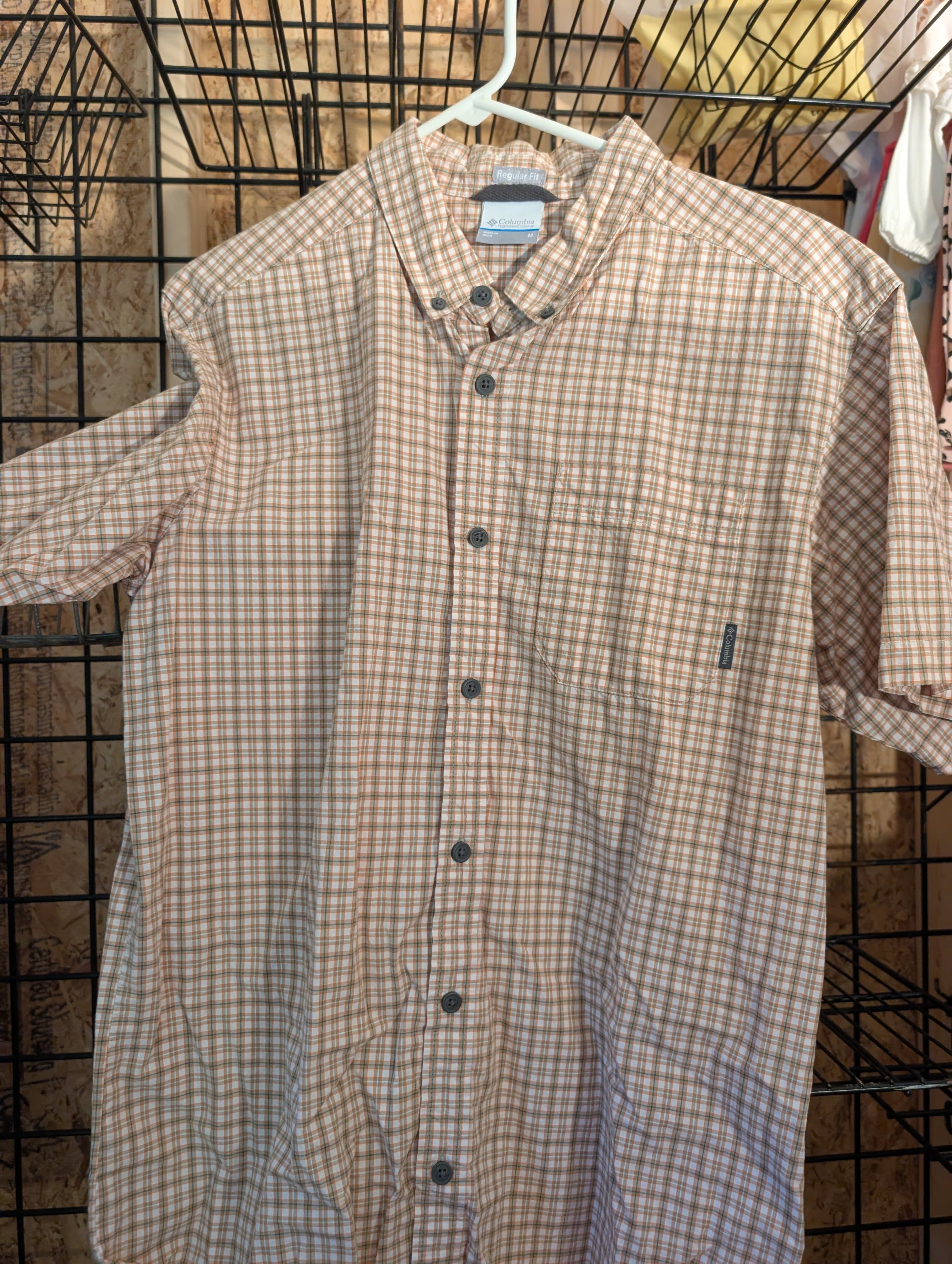 Columbia Men's Plaid Button-Up Shirt Medium Regular Fit